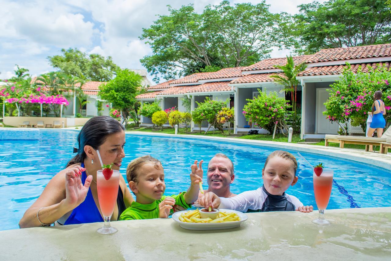 Seis Playas Hotel Tamarindo Exterior photo