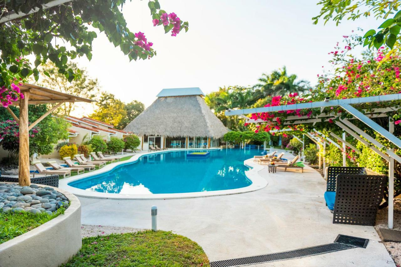 Seis Playas Hotel Tamarindo Exterior photo